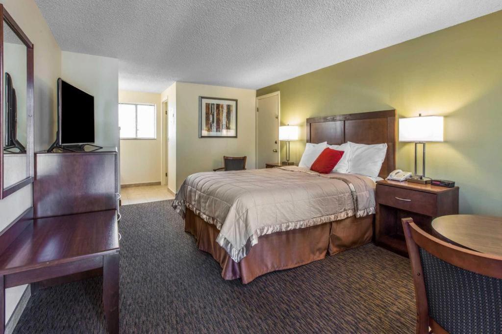 Rodeway Inn Glenwood Springs Bagian luar foto