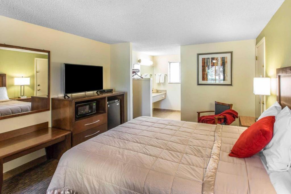 Rodeway Inn Glenwood Springs Bagian luar foto