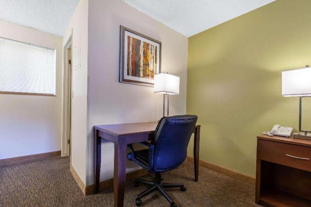 Rodeway Inn Glenwood Springs Bagian luar foto