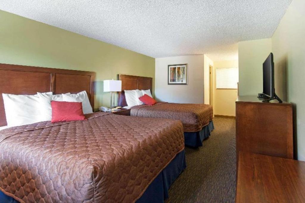 Rodeway Inn Glenwood Springs Bagian luar foto