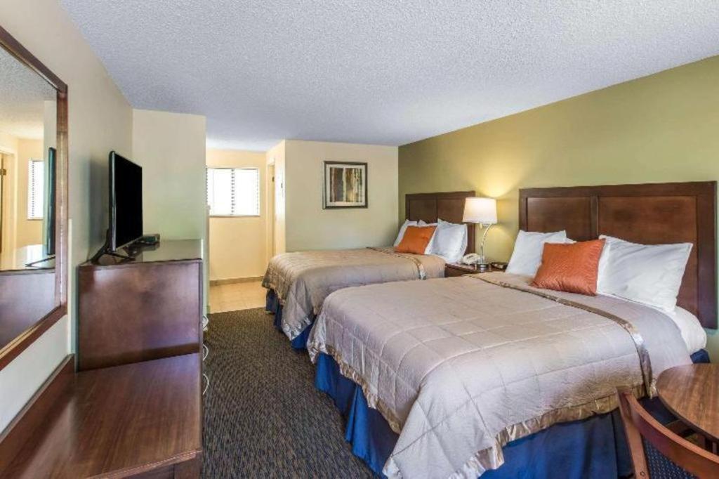 Rodeway Inn Glenwood Springs Bagian luar foto