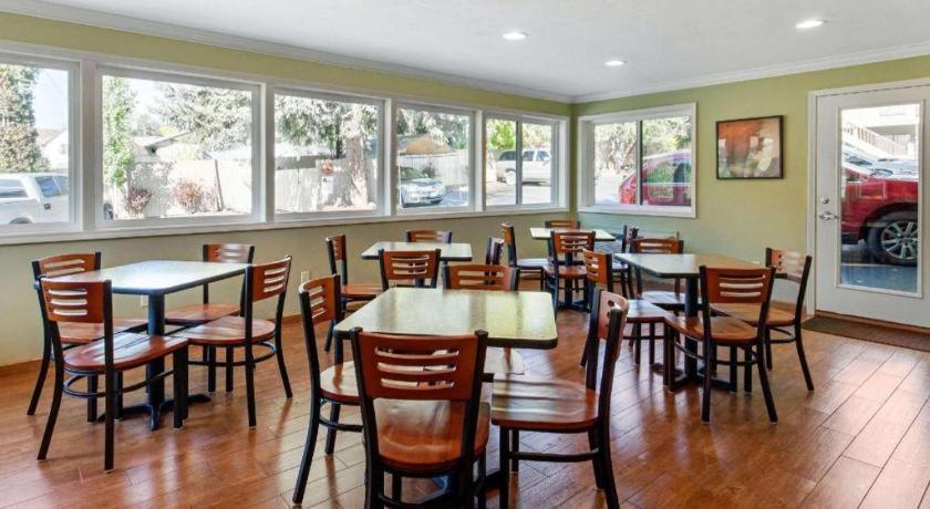 Rodeway Inn Glenwood Springs Bagian luar foto
